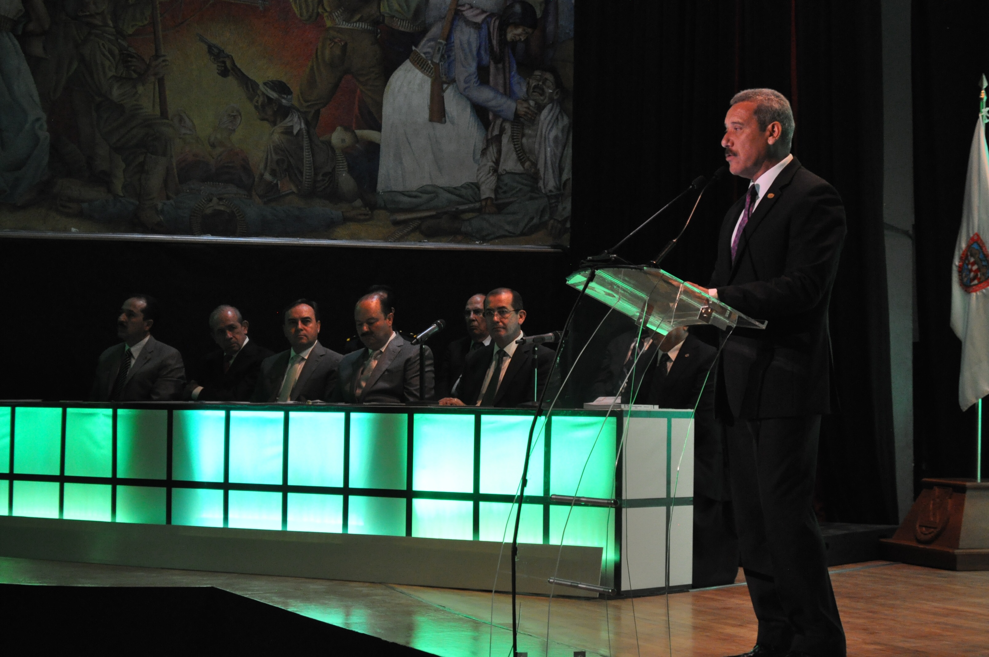 Rector universitario y autoridades